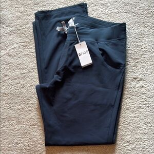 Figs Women’s Kade Cargo Scrub Pants